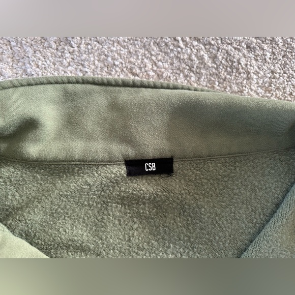 Women’s Crop Shop Boutique Oversized Collar Sweatshirt in Clover - Picture 6 of 7